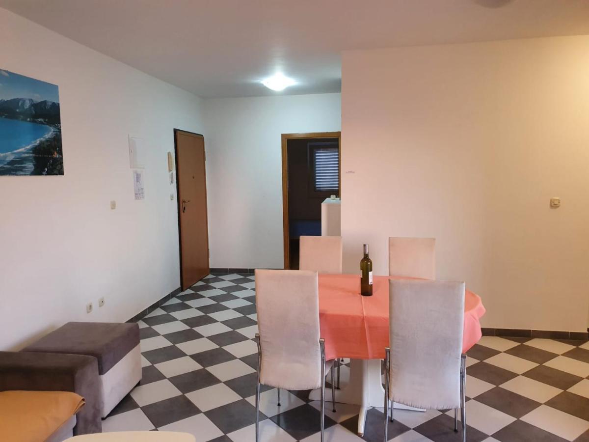 Aparthotel Marina Gromela Mirce エクステリア 写真