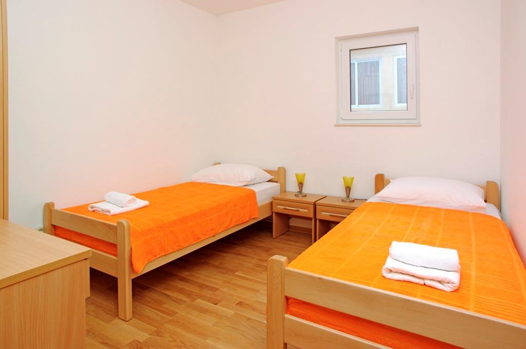 Aparthotel Marina Gromela Mirce 部屋 写真