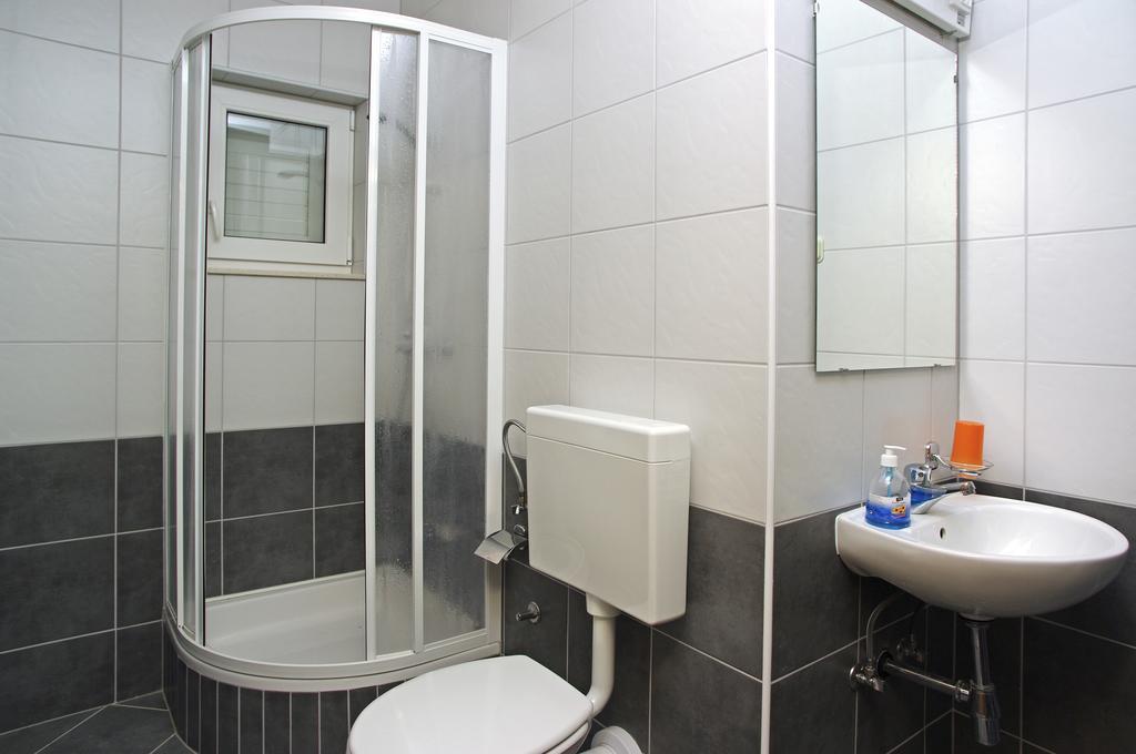 Aparthotel Marina Gromela Mirce 部屋 写真