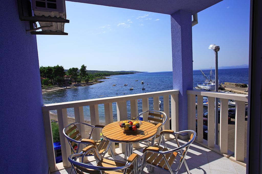 Aparthotel Marina Gromela Mirce 部屋 写真