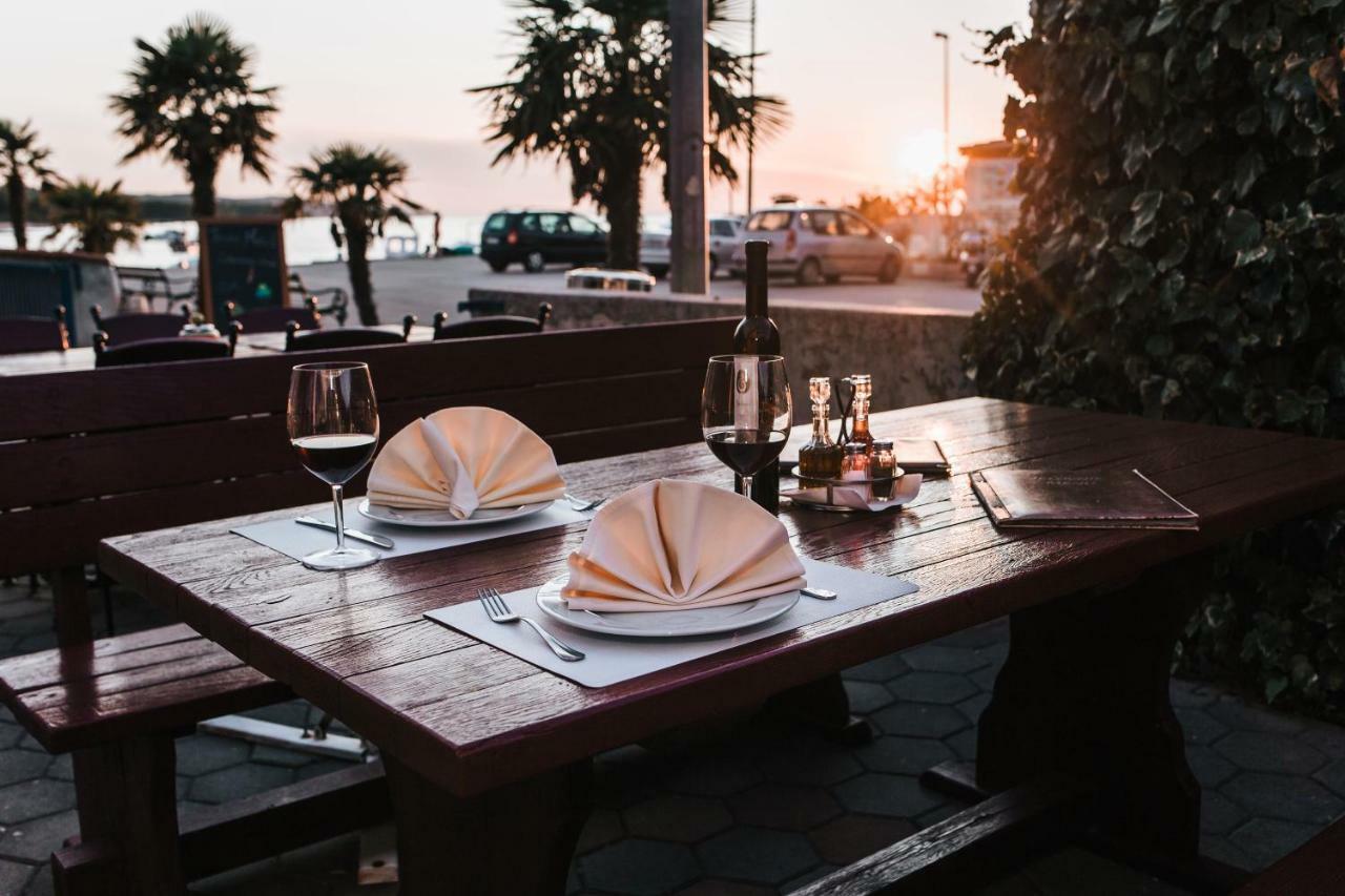 Aparthotel Marina Gromela Mirce エクステリア 写真
